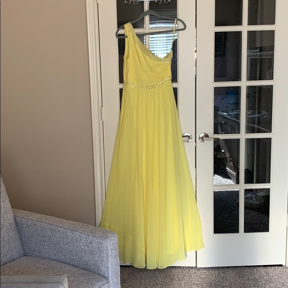 Yellow long dress